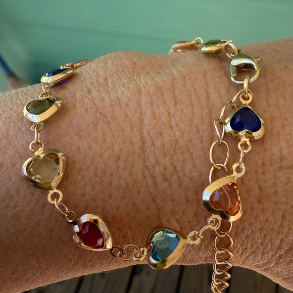 Heart Charm Gold Bracelet - Picture 1 of 3